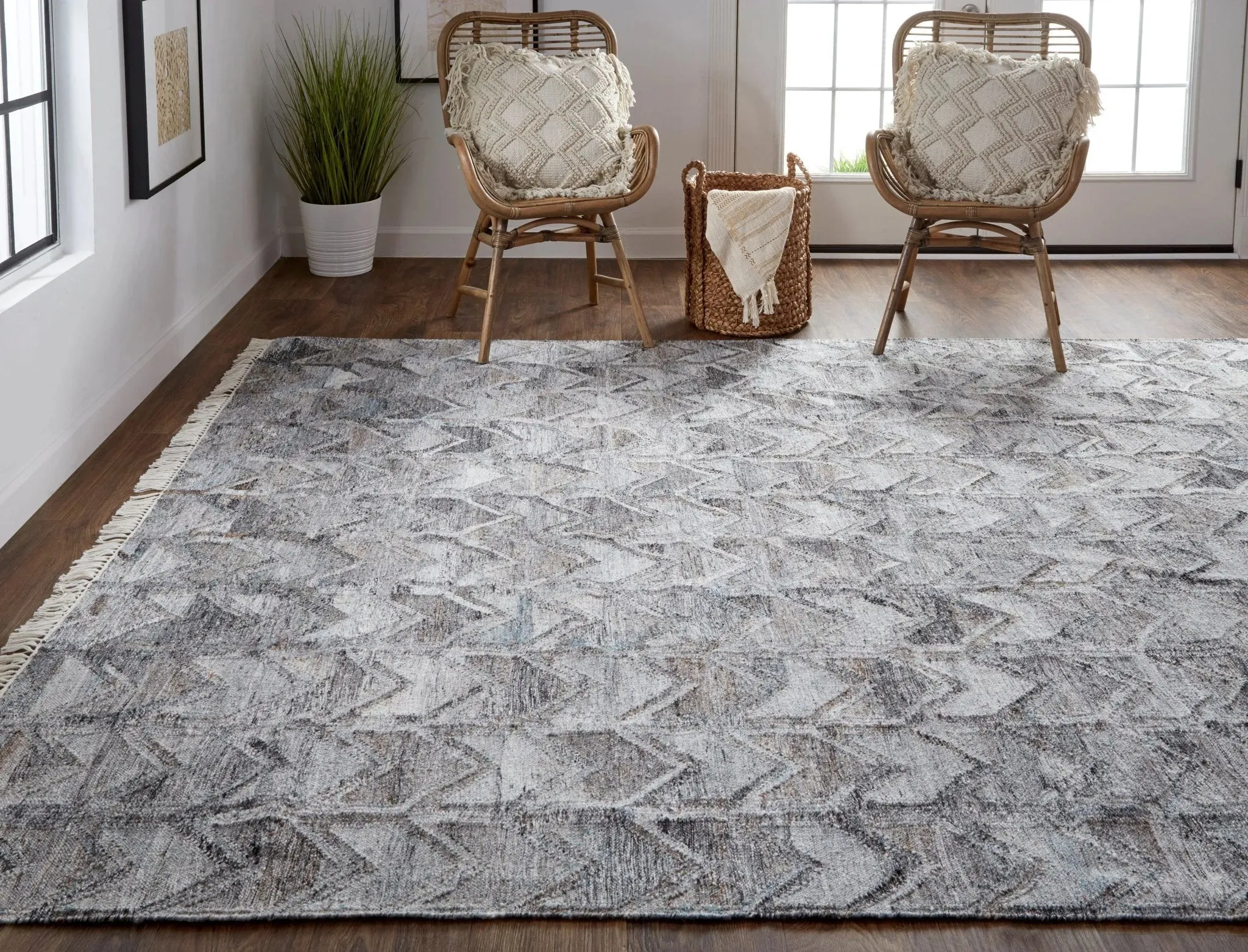 Beckett 8900813F Gray/Silver Rug