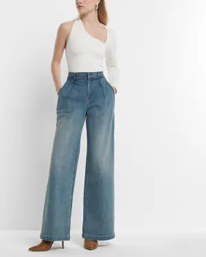 Super High Waisted Baggy Pleated Wide Leg Jeans in Medium Wash