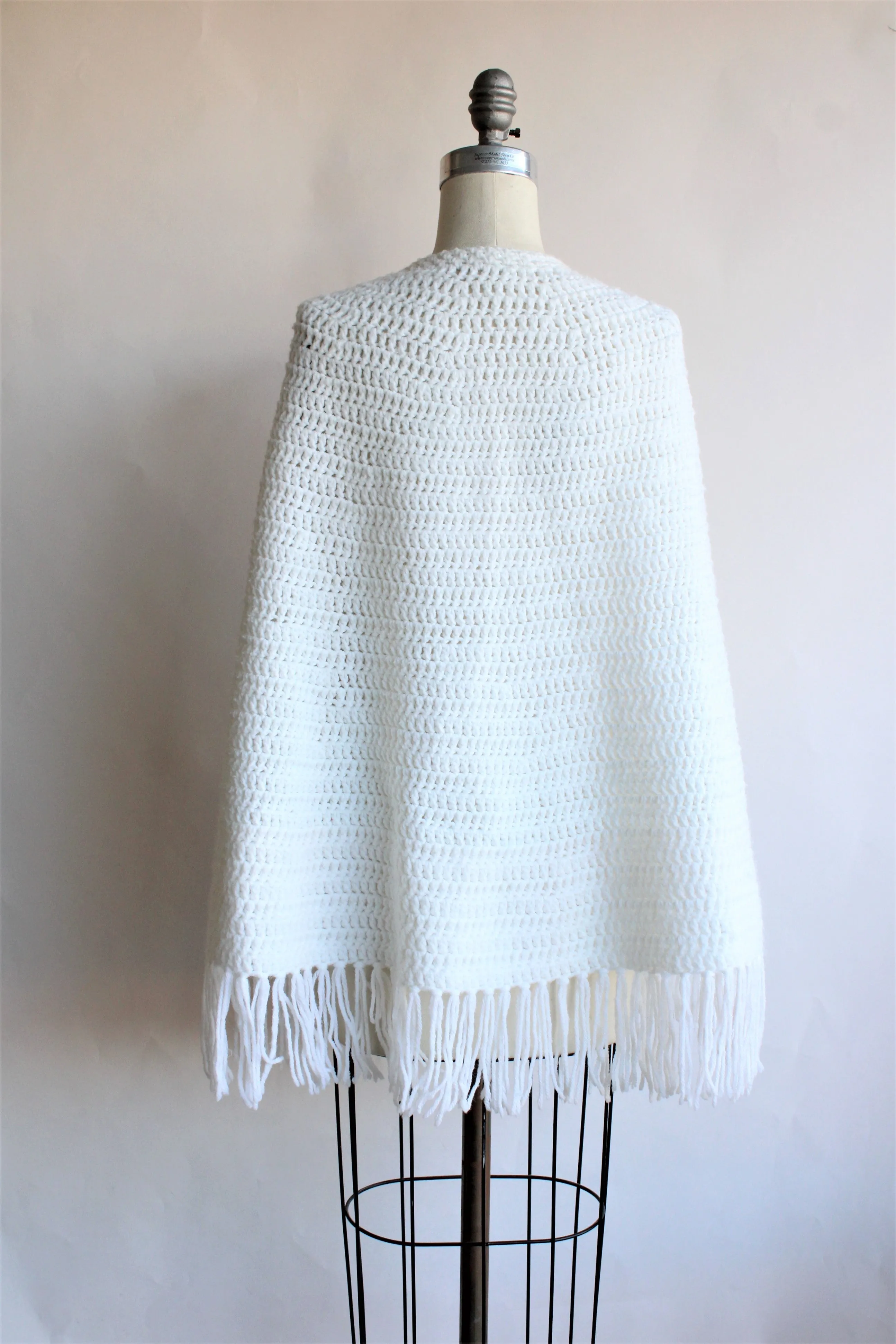 Vintage 1960s White Knit Cape or Poncho